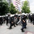 This is how the Turkish government „celebrated“ the Teachers´ Day in #Ankara earlier today, November 23rd 2013

<a href="http://www.youtube.com/watch?v=WTz9zVZVWMI"></a>
 
 
 
 
 
 
Veröffentlicht am 23.11.2013 

Dershanelerin kapatilmamasina karsi cikan bir grup insan kizilay avm onunde toplanip isteklerini polise karsi okudular polis dagilmayan gruba mudahale etti.

