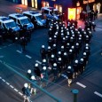 Rassistische Polizeigewalt in Berlin (D.A.Behr) <a href="http://www.youtube.com/watch?v=2Gwj2hnk9Bk&feature=youtu.be">http://www.youtube.com/watch?v=2Gwj2hnk9Bk&feature=youtu.be</a> <a href="http://www.labournetaustria.at/wordpress/wp-content/uploads/BerlinPolizei.jpg"></a>
fyi. clip zur rassistischen polizeigewalt nach der besetzung der
nigerianischen botschaft am letzten montag in berlin.