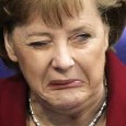 
+++Bundeskanzlerin Merkel, vokalisiert durch Reiner Kröhnert +++
Unsere Kanzlerin! Besonnenheit, aber auch das ein oder andere mahnende und sogar eindringliche Wort ist das Gebot der Stunde, angesichts verantwortungsloser Polemiken linker Krawallmedien. Diese ziehen nicht nur völlig ungerechtfertigt die Finanzmärkte in den Schmutz. Auch unser wunderbares Freihandelsabkommen mit den USA, TTIP, wird aufs antiamerikanischste verteufelt. „Ist Spekulation nicht etwas zutiefst menschliches? Hat es Geldansammlungen nicht immer und [...]